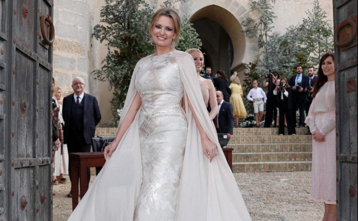 Isabel zapardiez vestidos 2025 novia